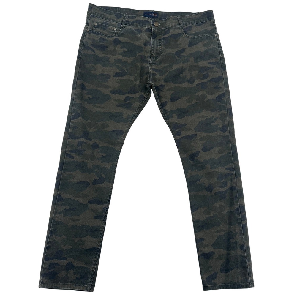Day & Age Slim Straight Camo Denim Jeans  Outdoors Casual Everyday Men 38x32